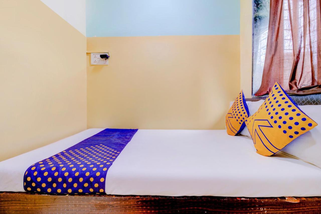 Oyo 70661 Hotel Al Makkah Managed By Hotel Paris Mumbai Dış mekan fotoğraf