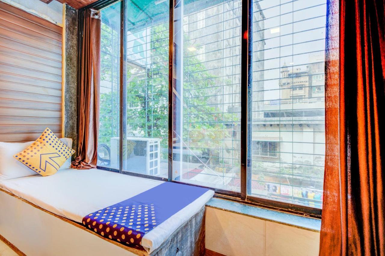 Oyo 70661 Hotel Al Makkah Managed By Hotel Paris Mumbai Dış mekan fotoğraf